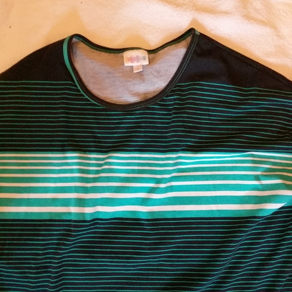 Lularoe small Irma top